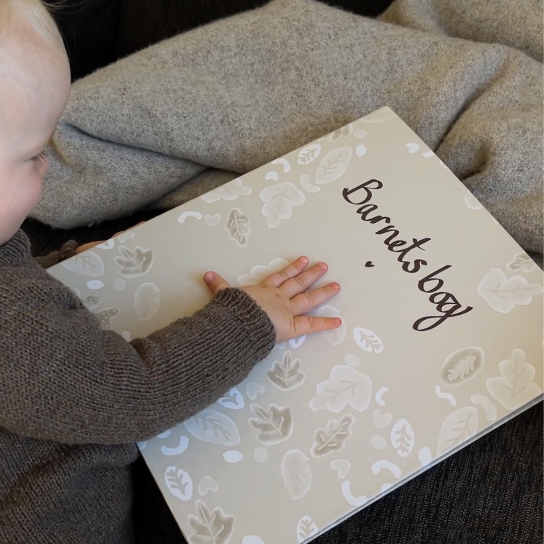 barnets bog plus (beige limited edition)