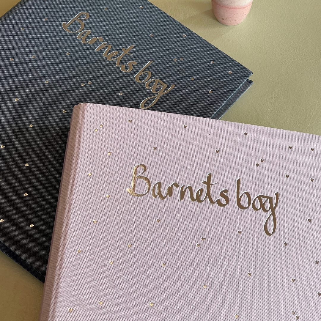 barnets bog (rosa m. hjerter limited edition)