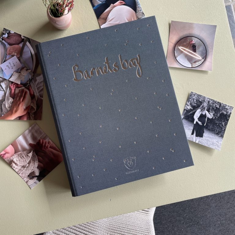 barnets bog (rosa m. hjerter limited edition)